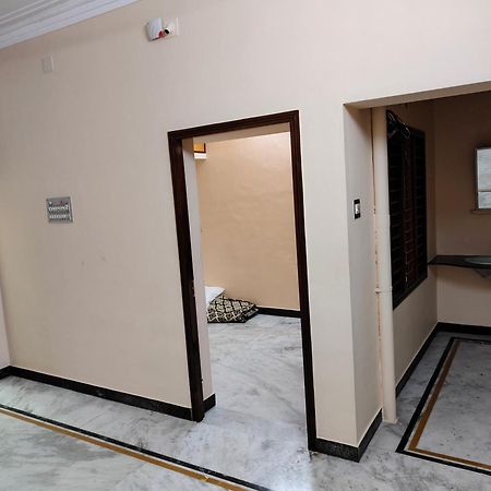Guru Krupa Home Stay Tiruvannamalai Exterior photo